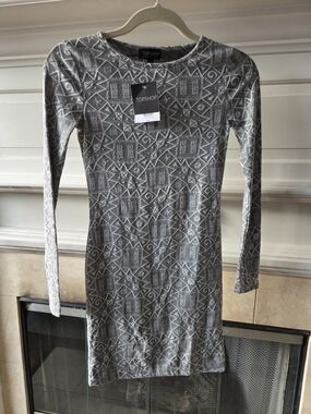 NWT Topshop Gray Geometric Print Bodycon Mini Dress Long Sleeve Size 4 S